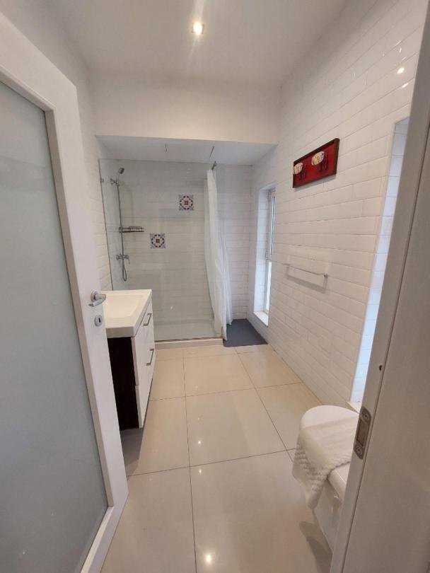 & Cozy - 1 Bedroom *